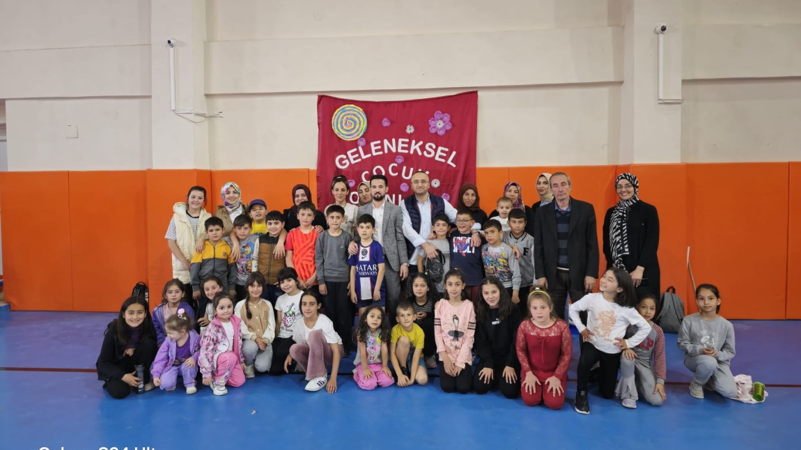 GELENEKSEL ÇOCUK OYUNLARI ŞENLİKLERİ